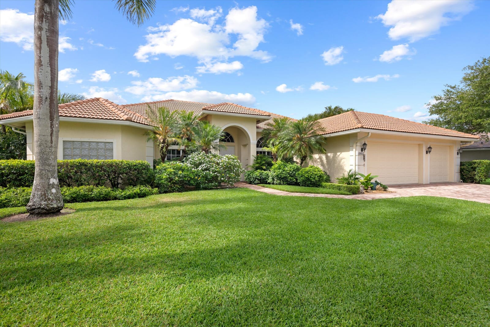 1955 S Club Drive, Wellington, FL 33414 photo 6