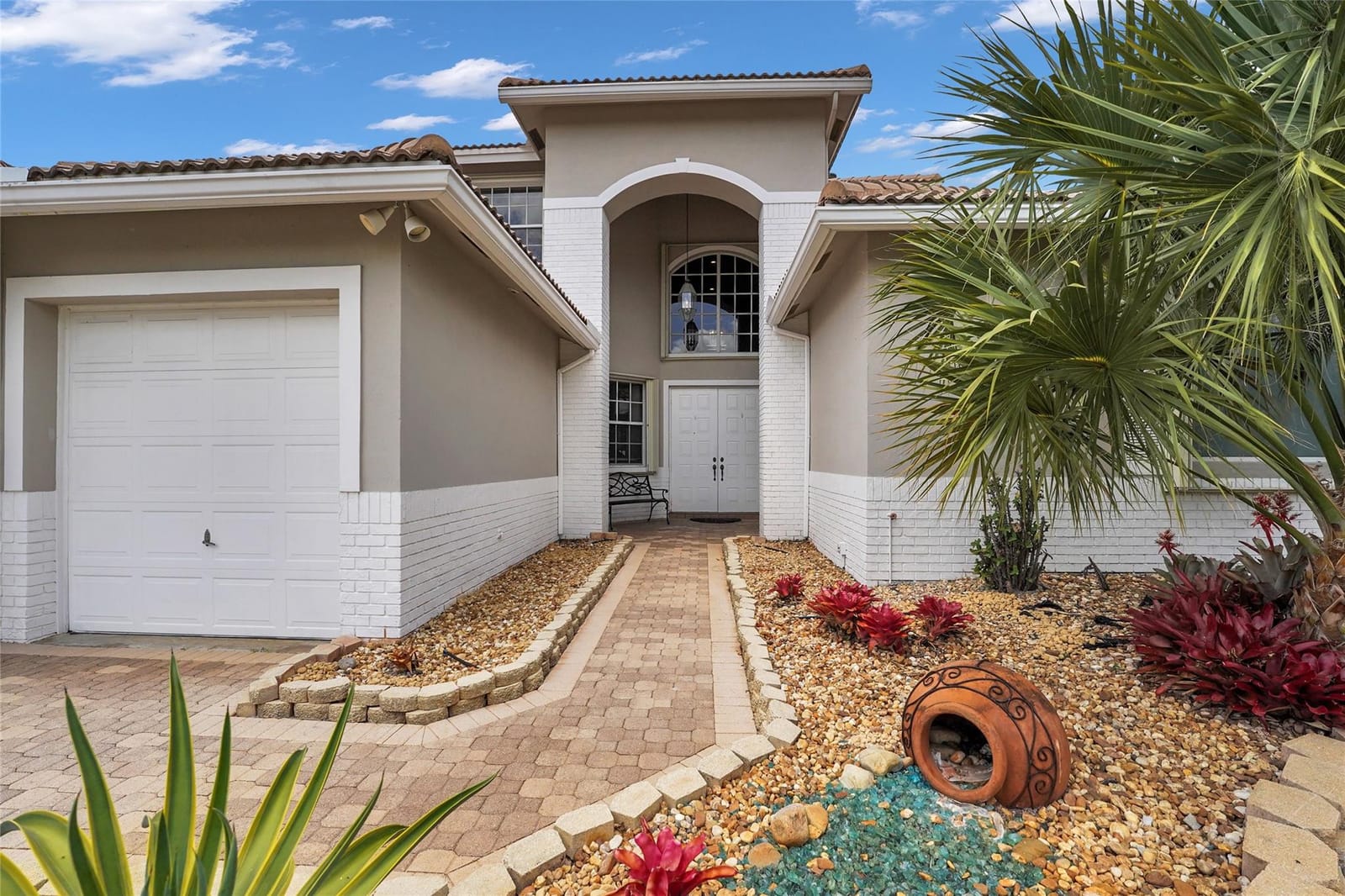 15953 SW 8th Street, Pembroke Pines, FL 33027 photo 2