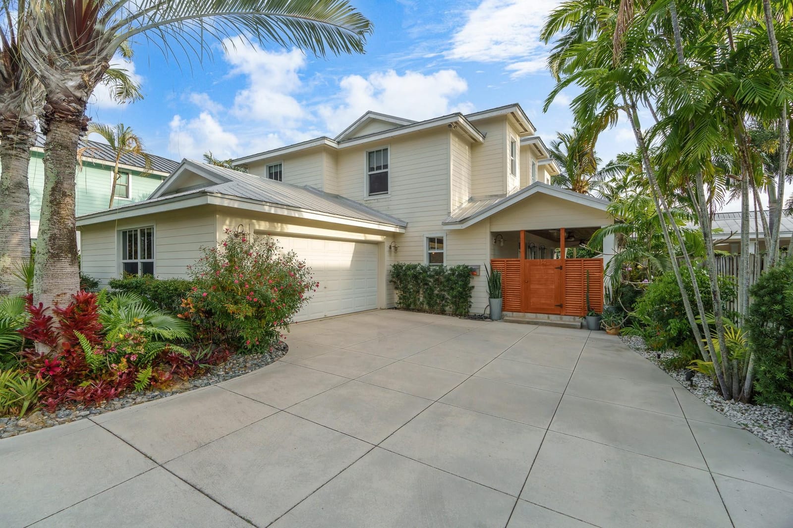 114 NE 10th Street, Delray Beach, FL 33444