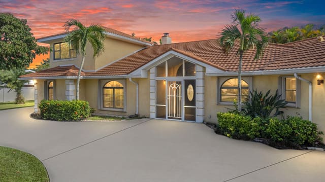 2807 NW St Lucie Lane, sold in Beau Rivage, Stuart, FL