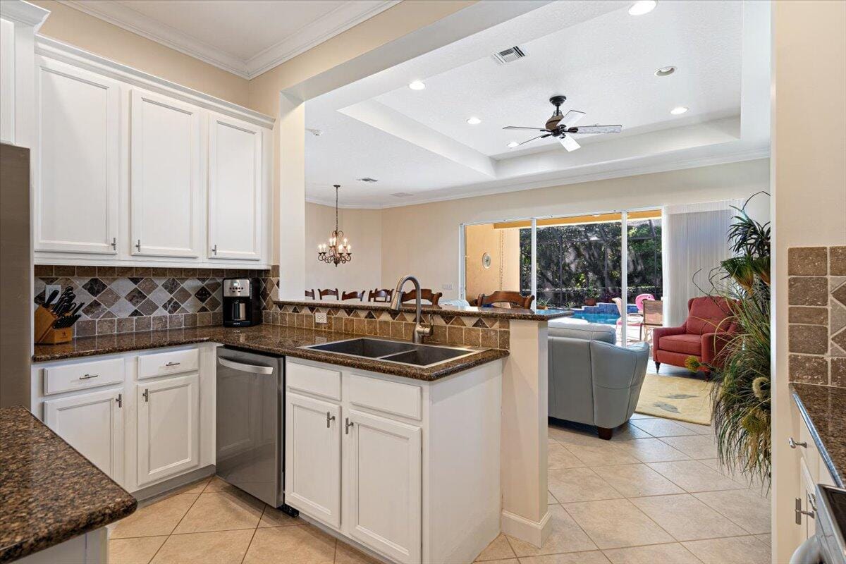 9116 Pumpkin Ridge Road, Port St. Lucie, FL 34986 photo 11