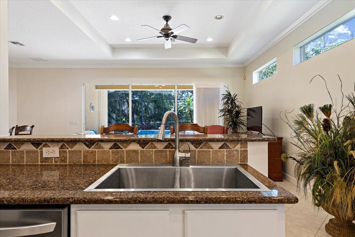 9116 Pumpkin Ridge Road, Port St. Lucie, FL 34986 photo 12
