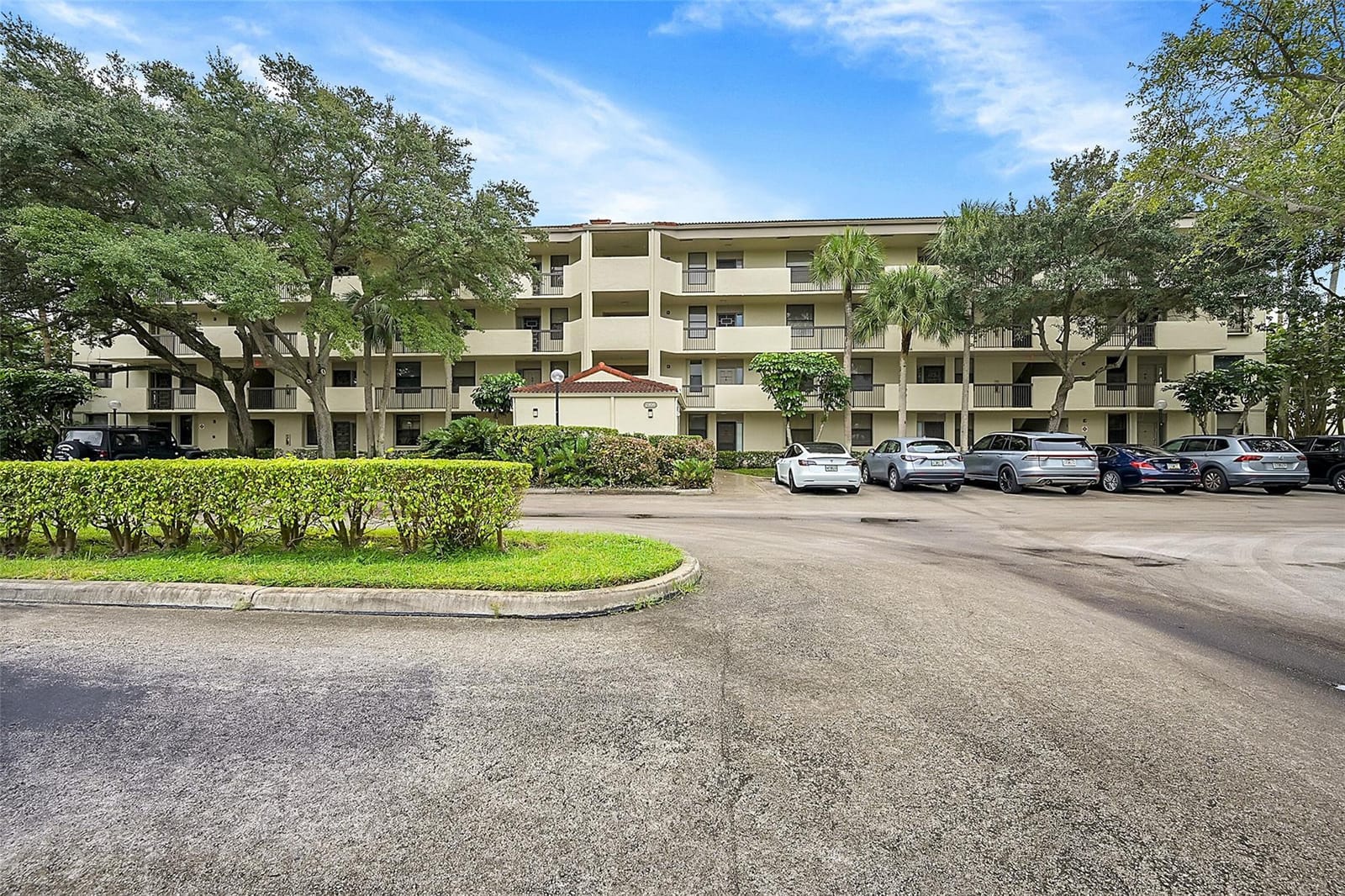 2908 Carambola Circle 403, Coconut Creek, FL 33066