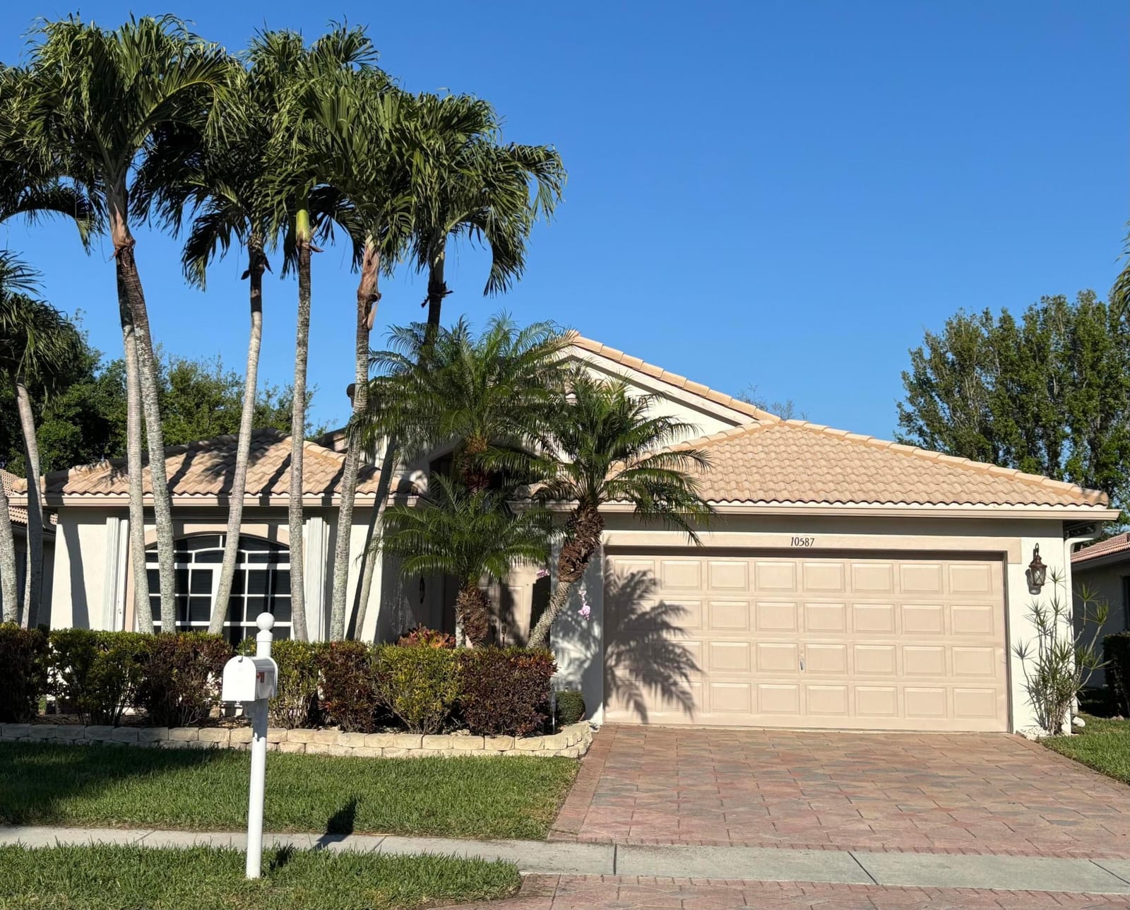 10587 Tropical Breeze Lane, Boynton Beach, FL 33437 photo 1