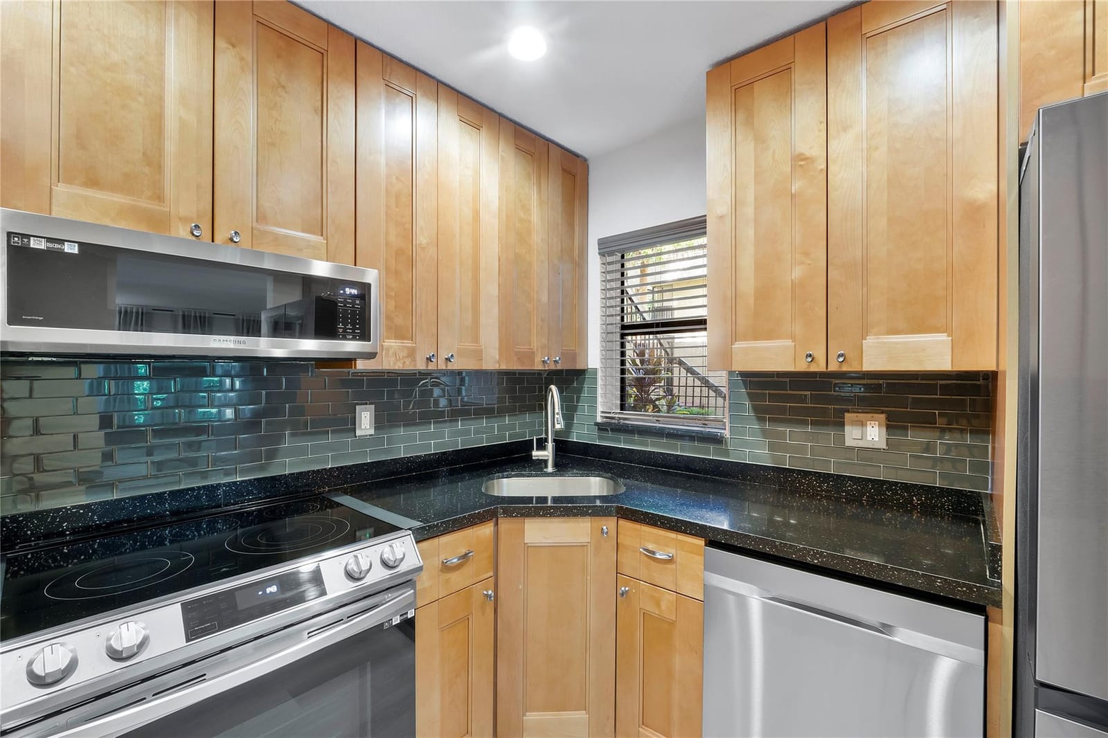 2524 NW 49th Terrace 720, Coconut Creek, FL 33063 photo 10