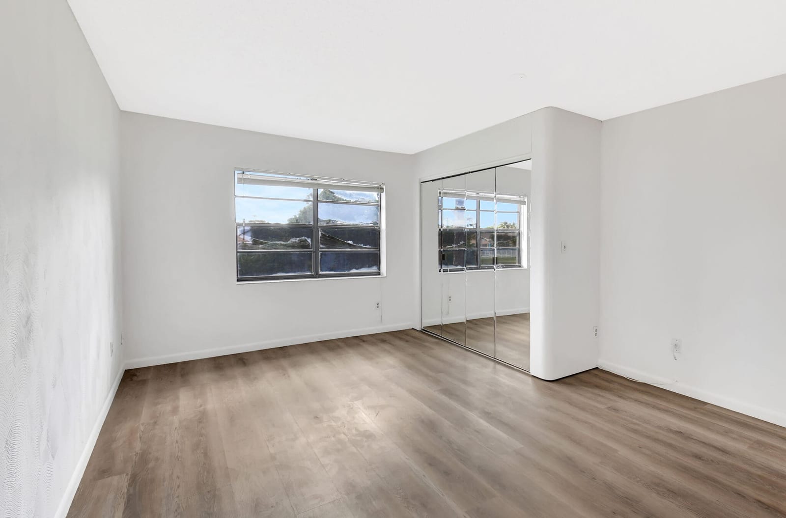 9187 Norte Lago 5 J, Boca Raton, FL 33428 photo 17