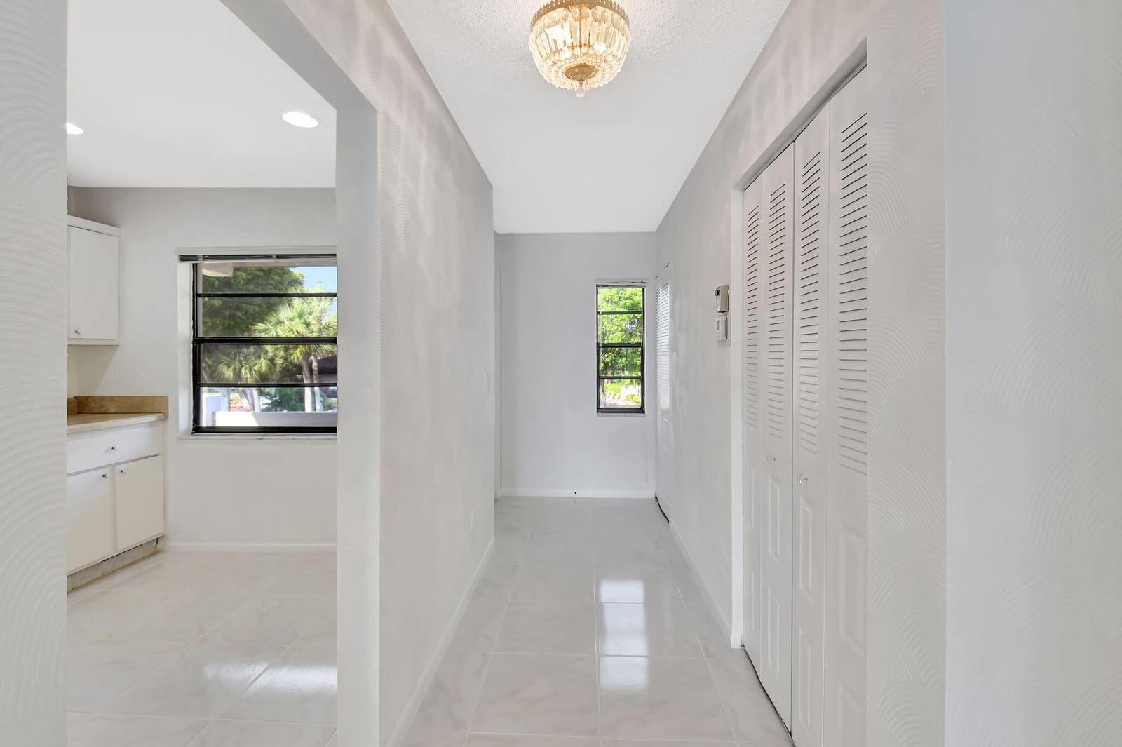 9187 Norte Lago 5 J, Boca Raton, FL 33428 photo 3