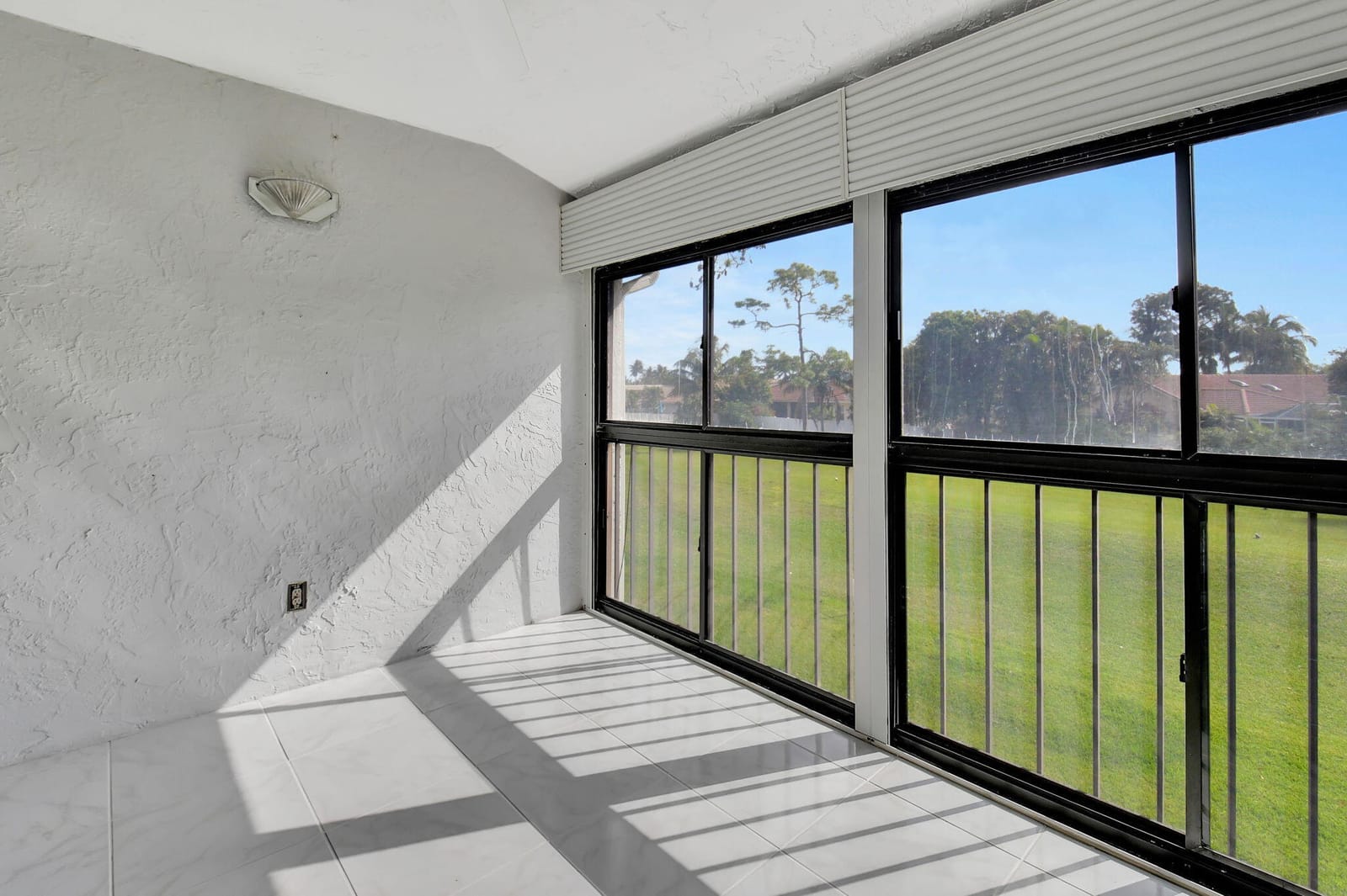 9187 Norte Lago 5 J, Boca Raton, FL 33428 photo 25
