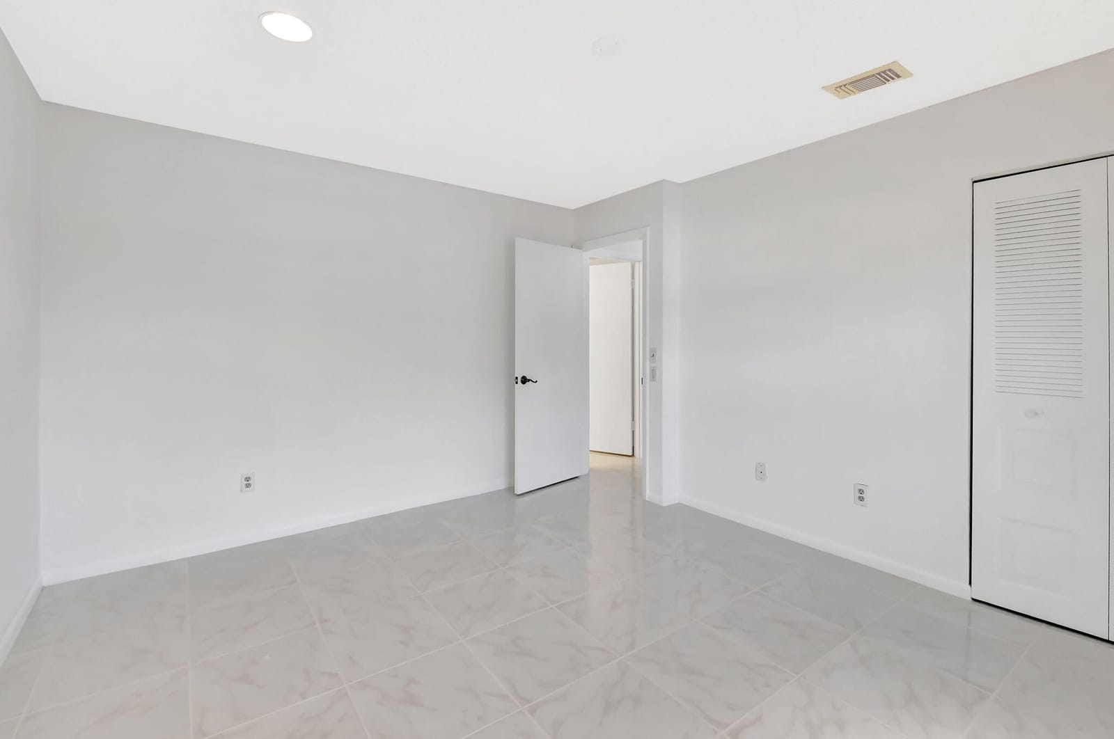 9187 Norte Lago 5 J, Boca Raton, FL 33428 photo 29