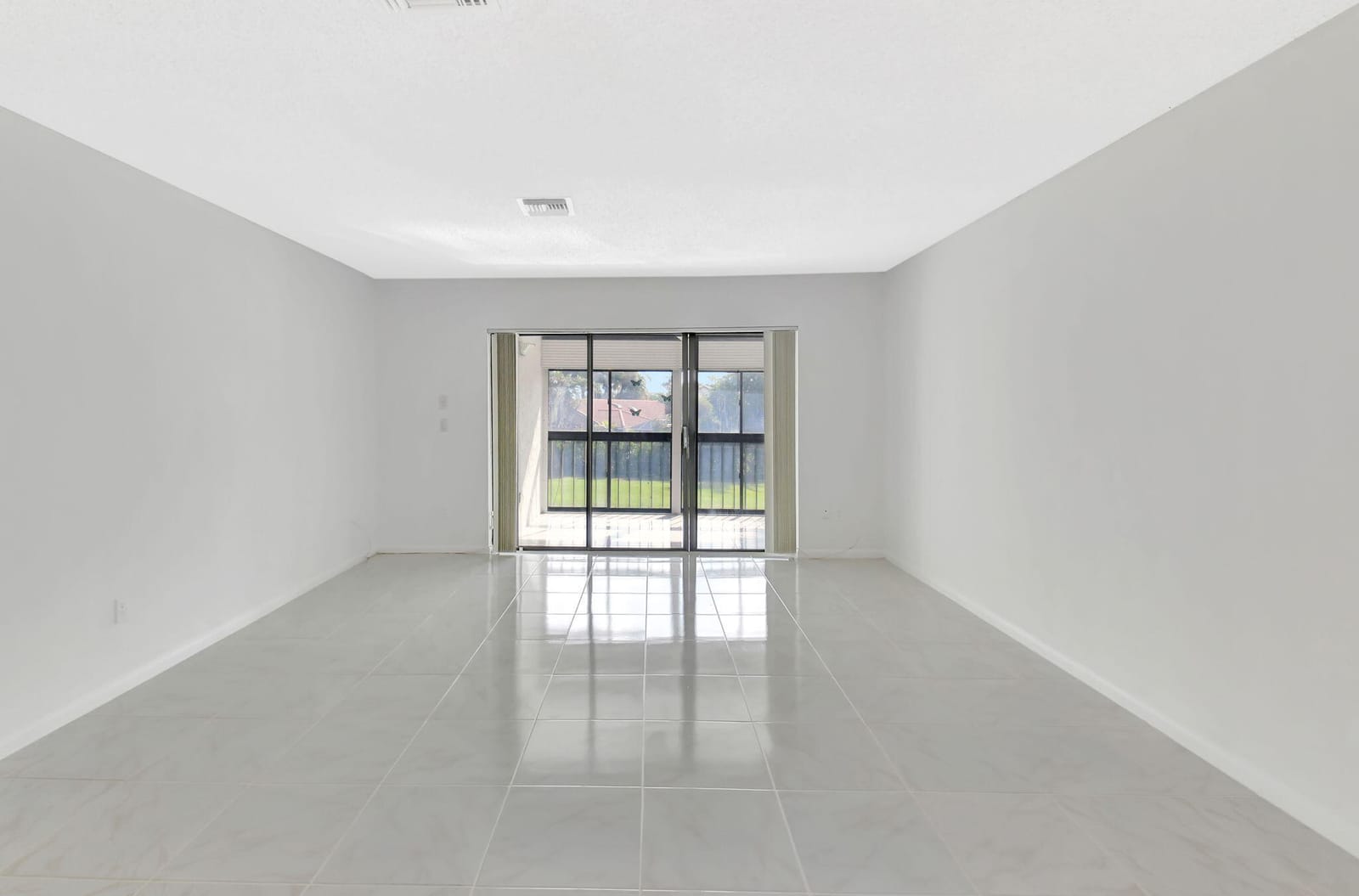 9187 Norte Lago 5 J, Boca Raton, FL 33428 photo 10