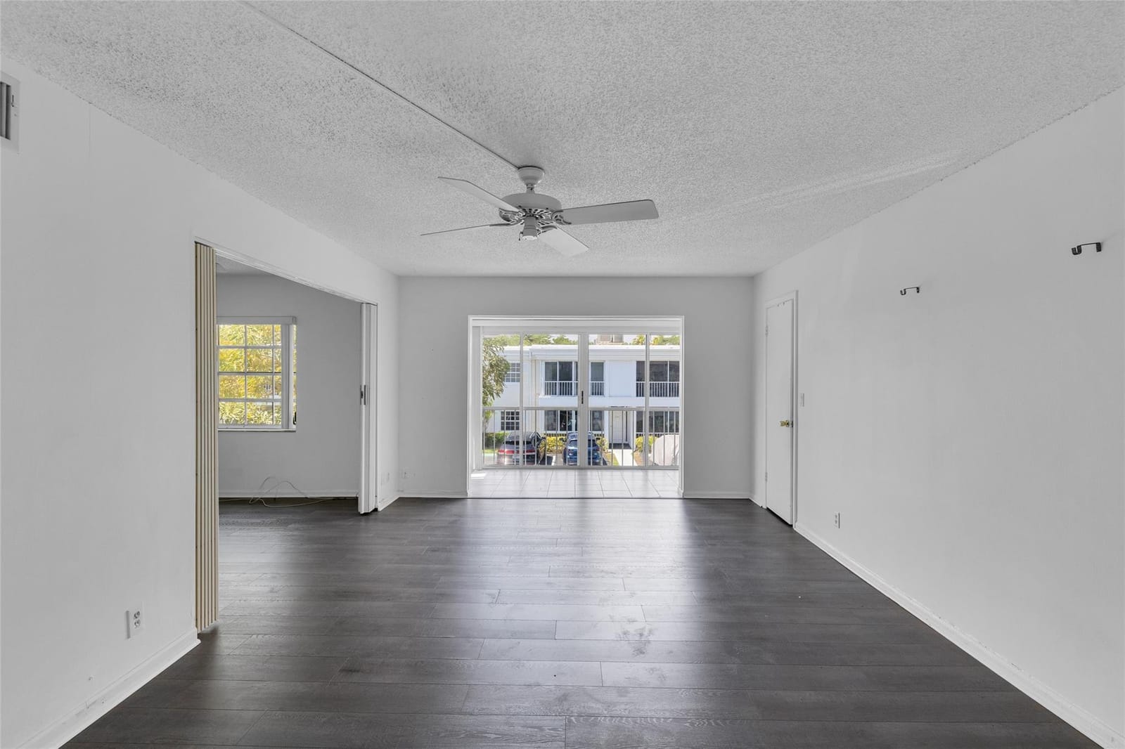 6371 Bay Club Drive 4, Fort Lauderdale, FL 33308 photo 3