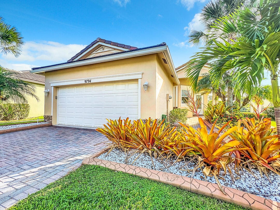 9794 SW Eastbrook Circle, Port St. Lucie, FL 34987