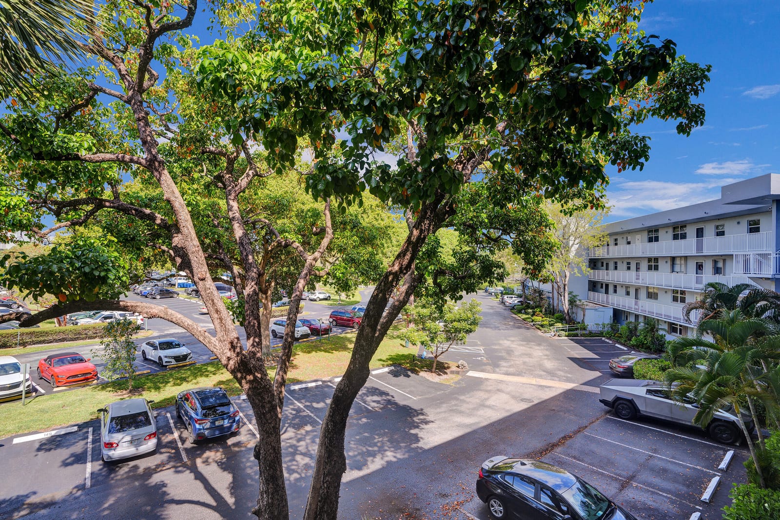 105 Royal Park Drive 3d, Oakland Park, FL 33309 photo 16