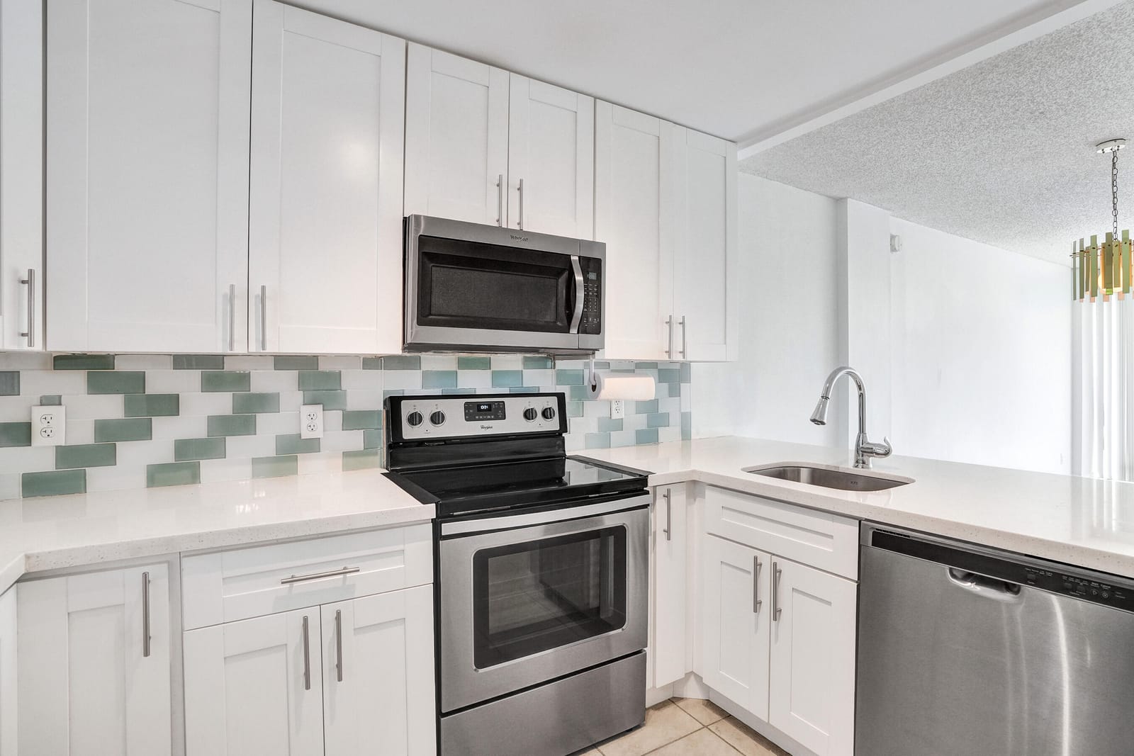 105 Royal Park Drive 3d — photo 4