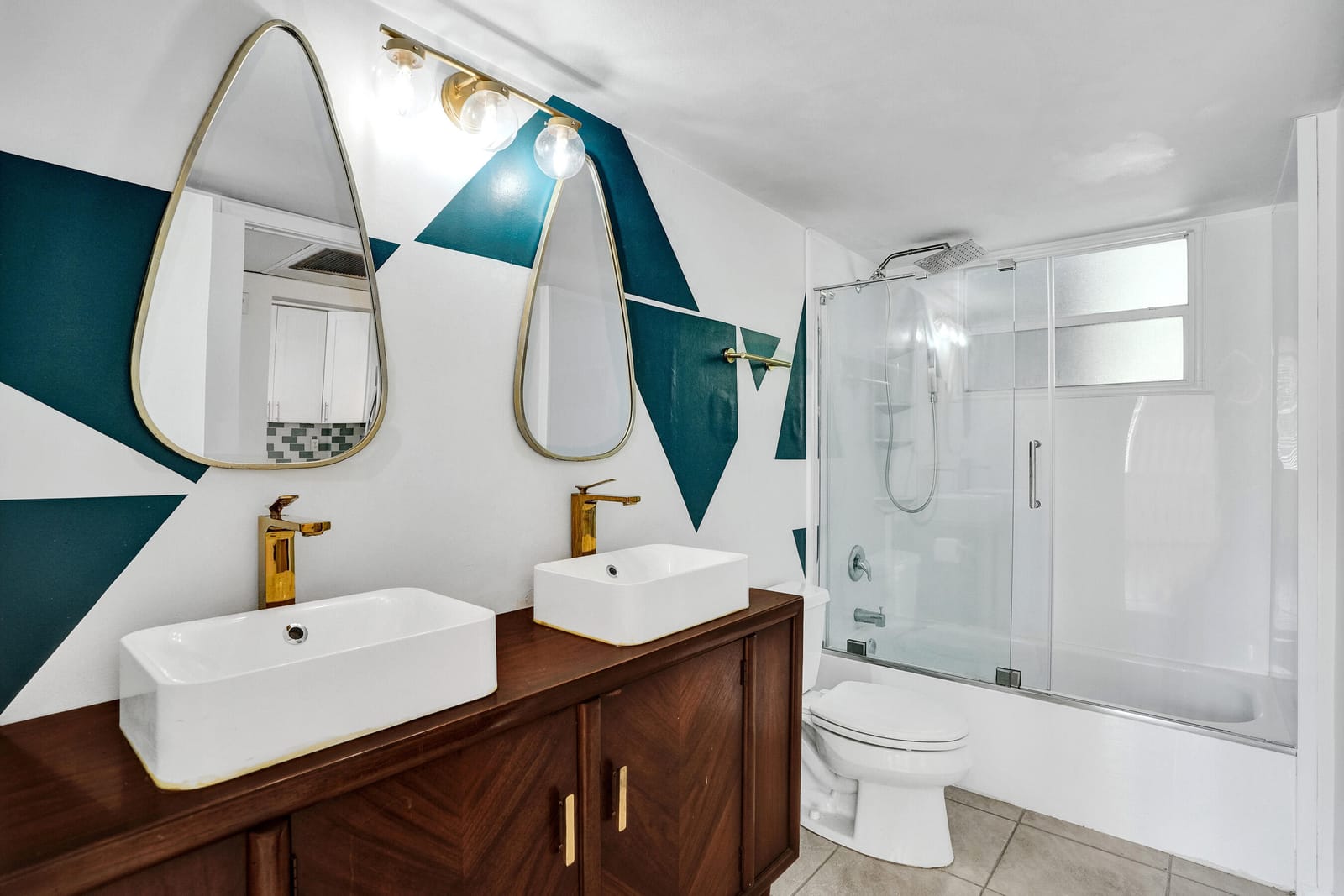 105 Royal Park Drive 3d — photo 6