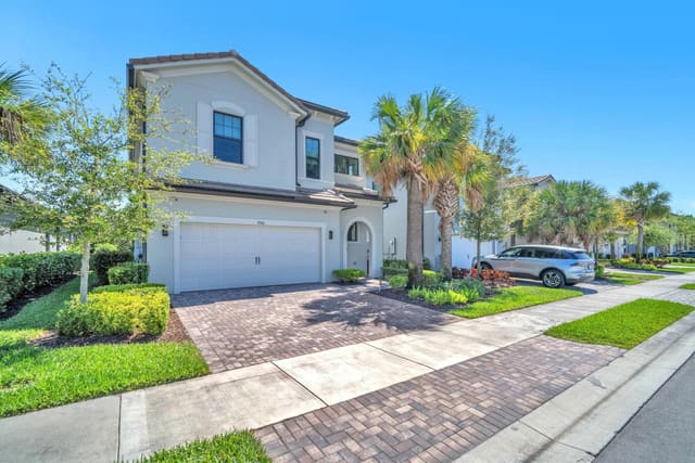 4546 Pinehurst Trail, sold in Oak Tree Prop Redev, Fort Lauderdale, FL