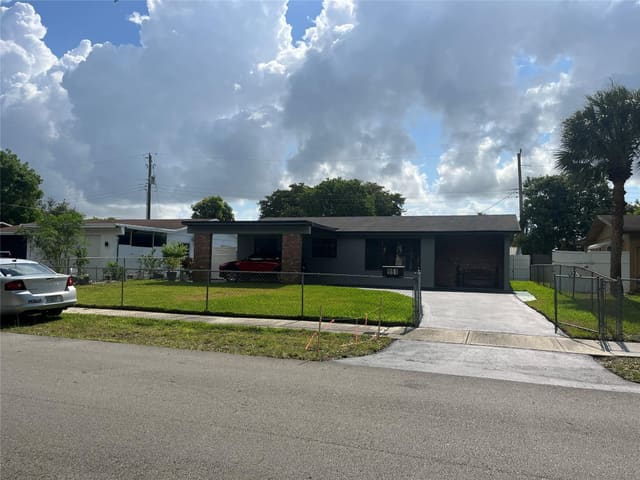951 N 66th Terrace, sold in Federal Park, Hollywood, FL