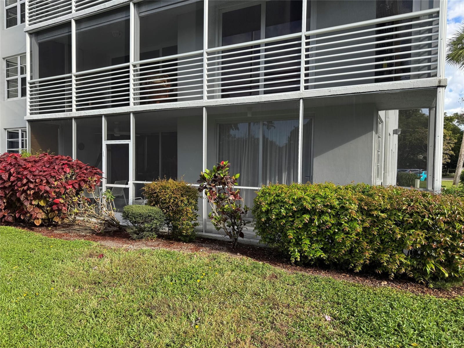 4020 W Palm Aire Drive 112, Pompano Beach, FL 33069