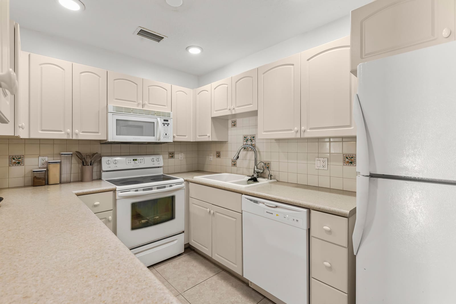 1896 Palmland Drive A, Boynton Beach, FL 33436 photo 10