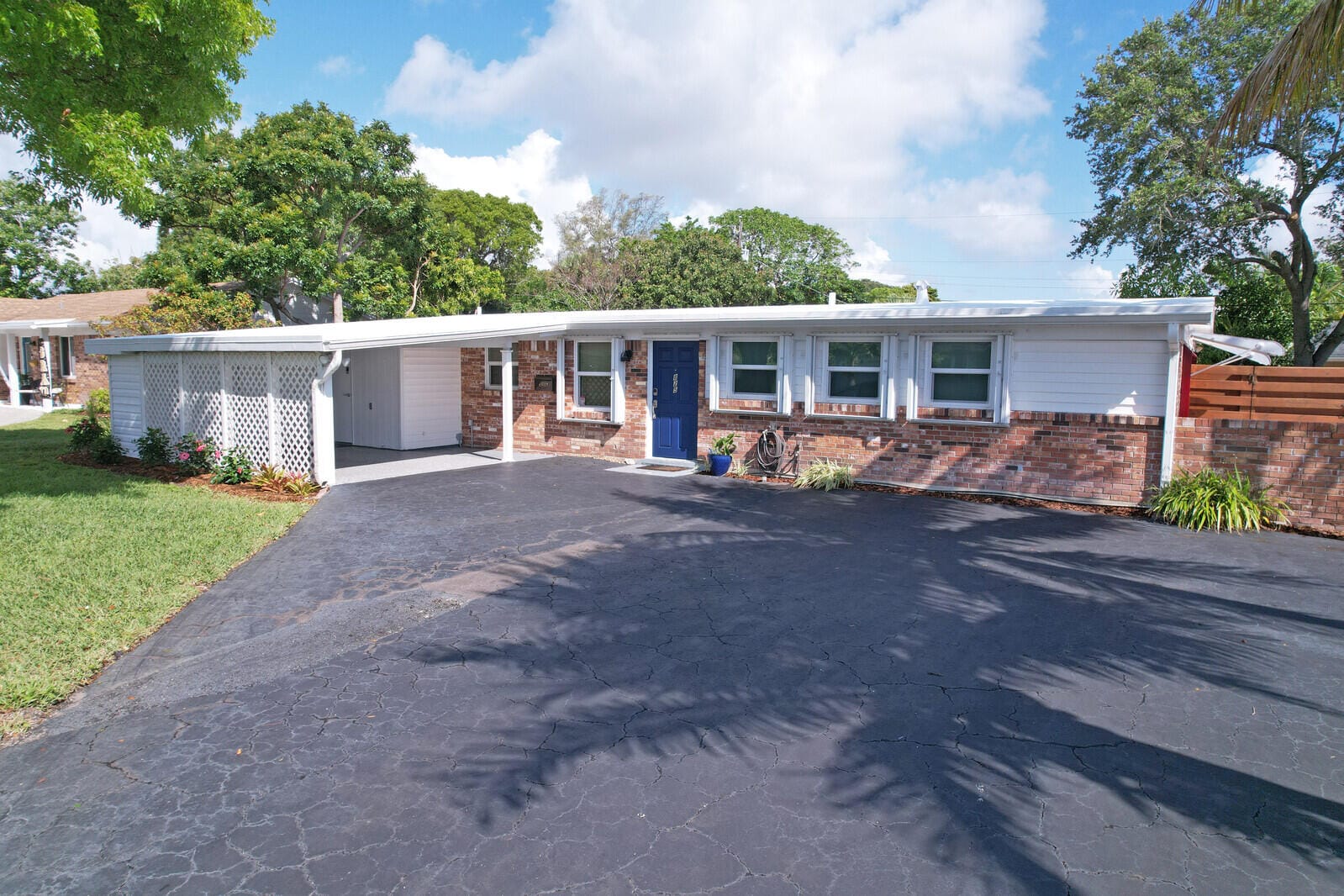 825 Northern Drive, Lake Park, FL 33403