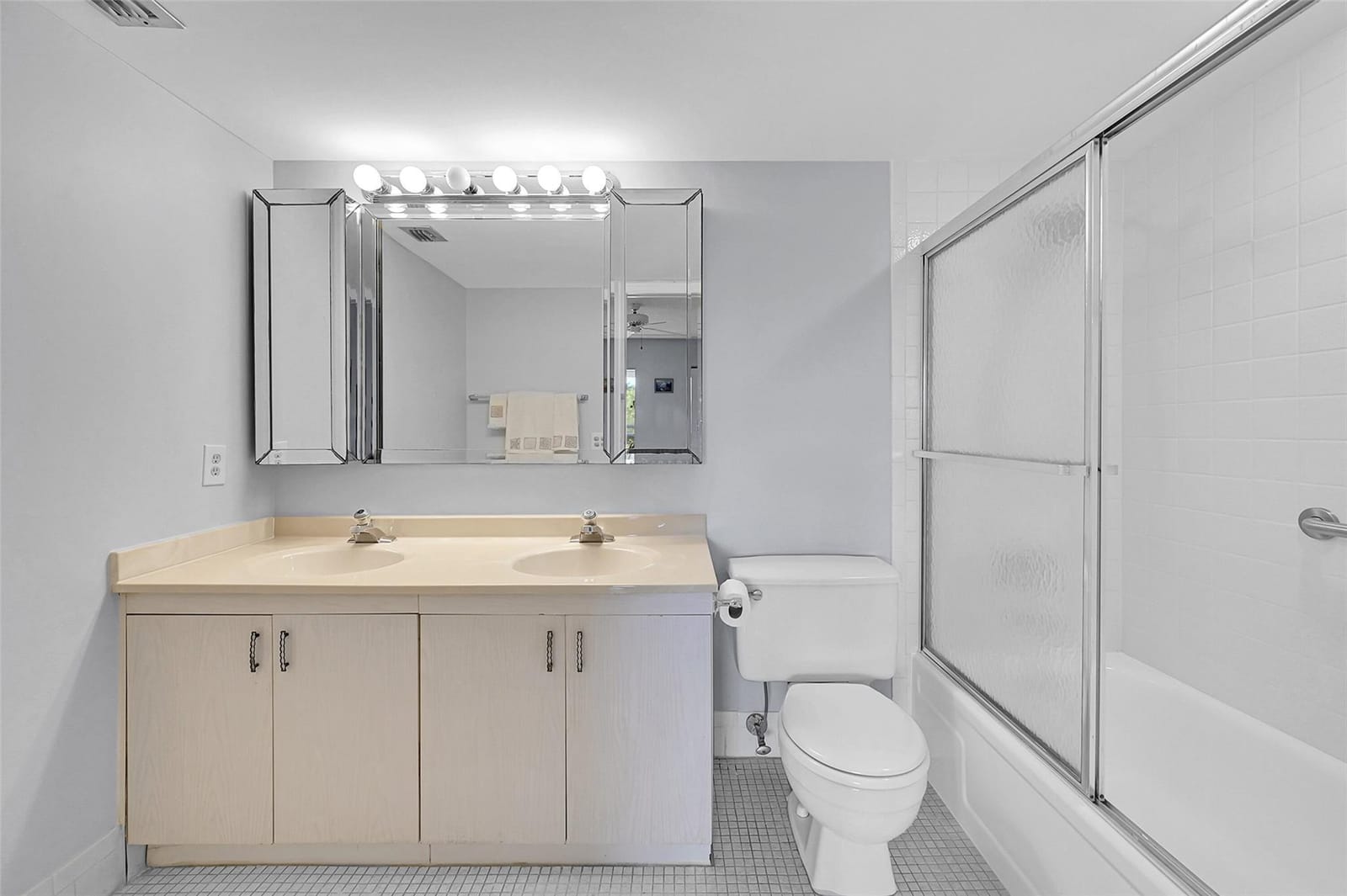 2504 Antigua Terrace J3 — photo 11