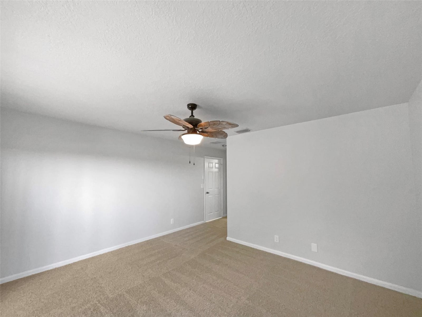 1066 Salmon Isle — photo 10