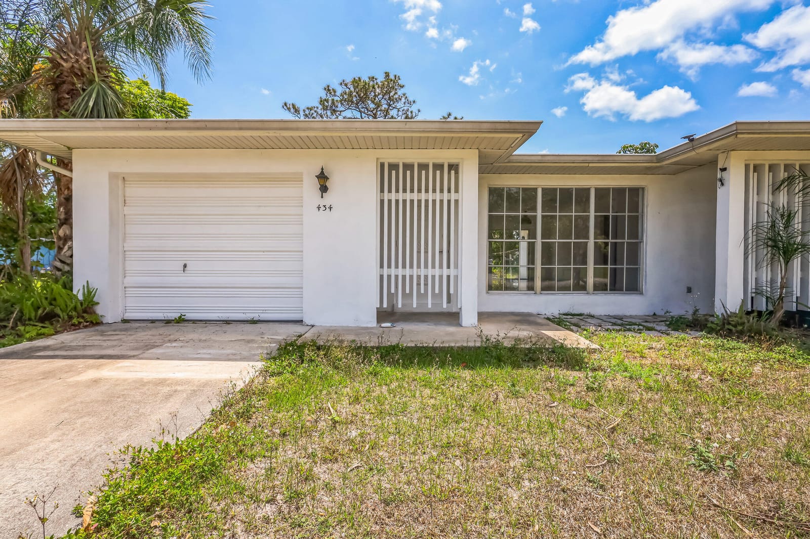 434 SE Tranquilla Avenue, Port St. Lucie, FL 34983
