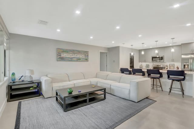 20329 Boca West Drive 1602, sold in Courtside, Boca Raton, FL
