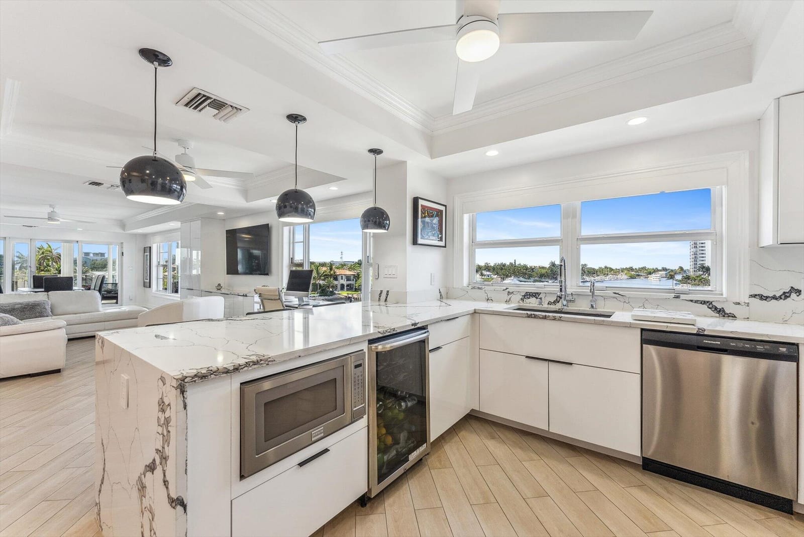 400 Seasage Drive 402, Delray Beach, FL 33483 photo 12