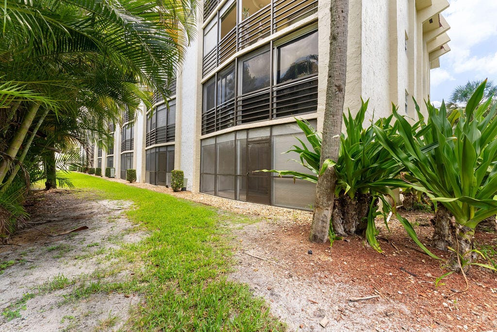 23247 Barwood Lane 101, Boca Raton, FL 33428 photo 26