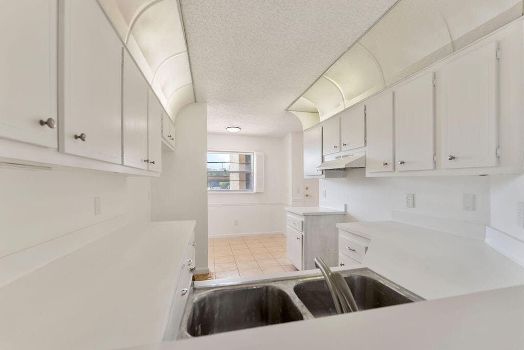 23247 Barwood Lane 101, Boca Raton, FL 33428 photo 8