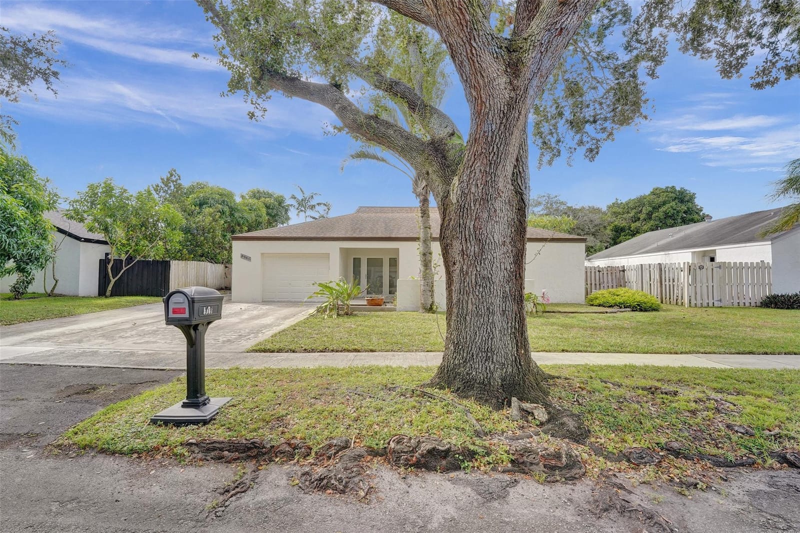 4941 SW 94th Way, Cooper City, FL 33328