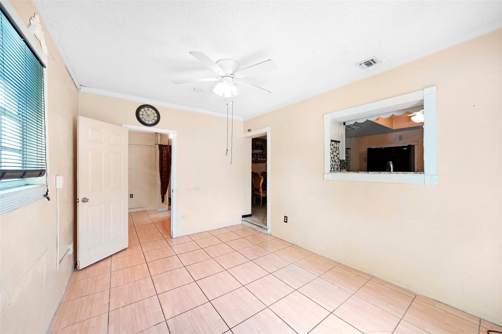 4190 NW 52nd Avenue, Lauderdale Lakes, FL 33319 photo 15