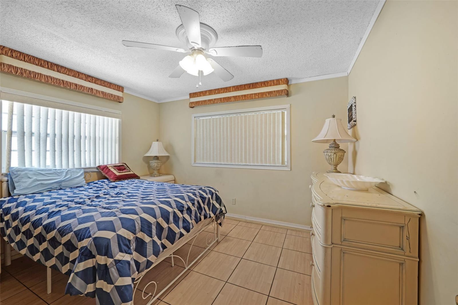 4190 NW 52nd Avenue — photo 7