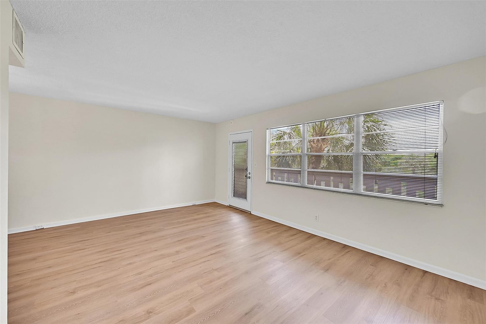1902 Bermuda Circle H3 — photo 5