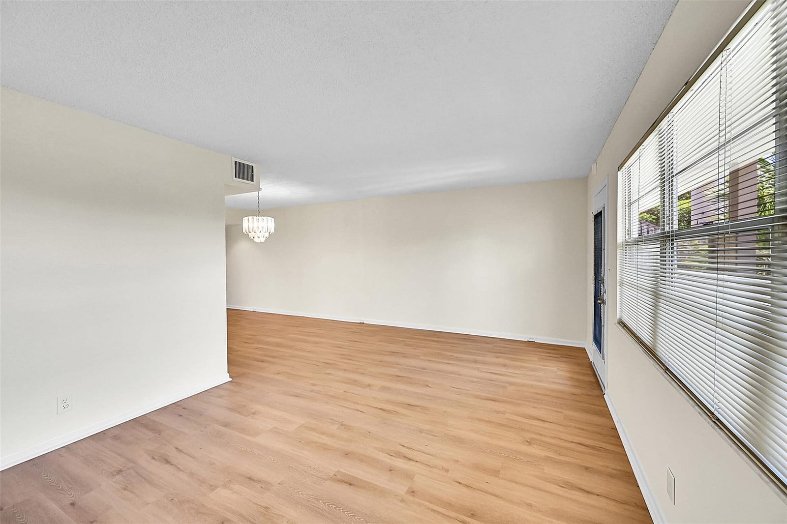 1902 Bermuda Circle H3 — photo 7