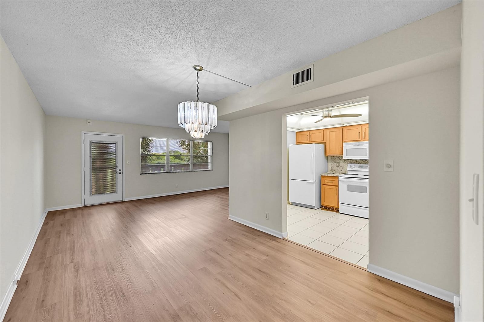 1902 Bermuda Circle H3 — photo 10