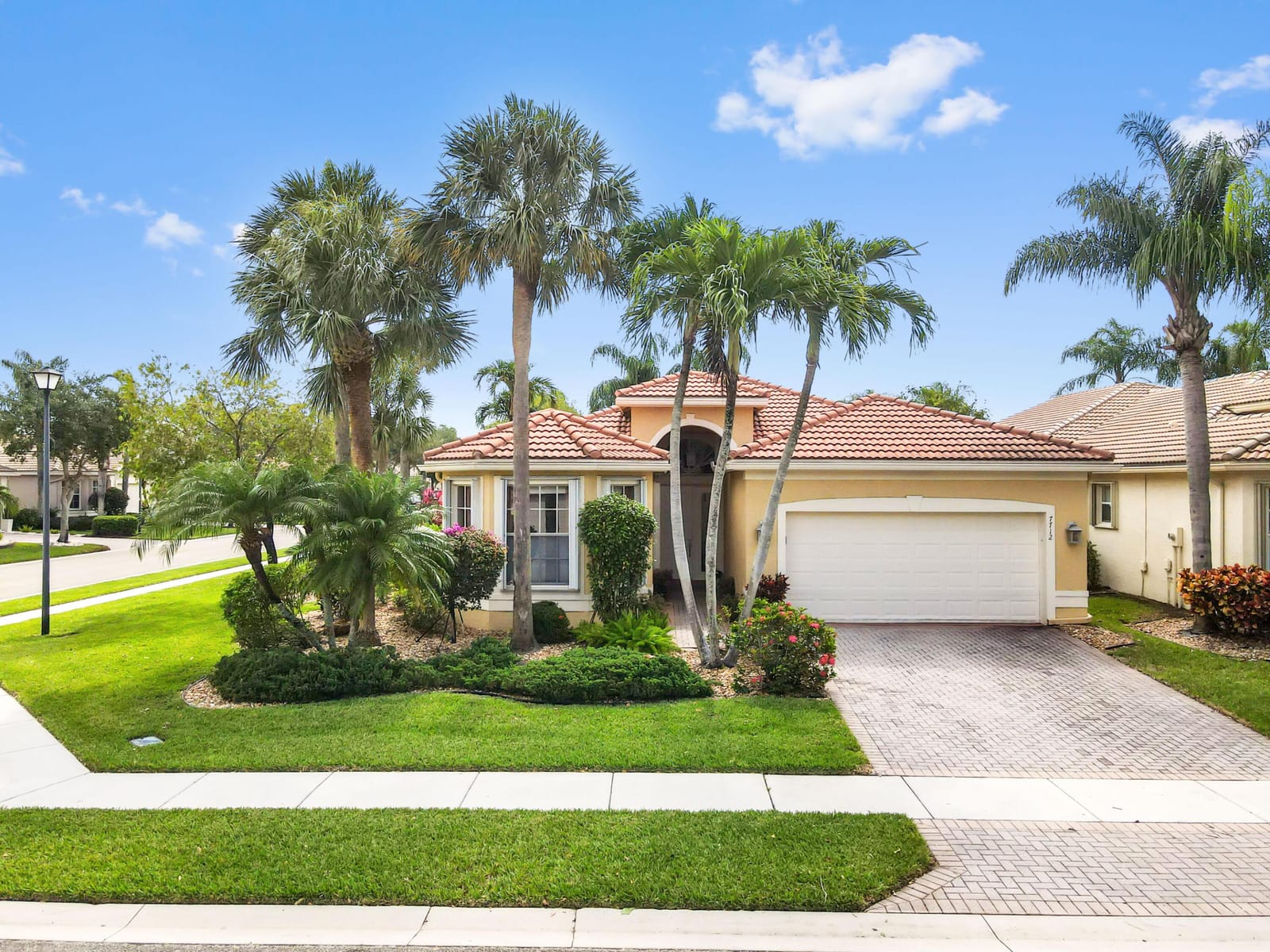 7712 Lighthouse Point Lane, Lake Worth, FL 33467
