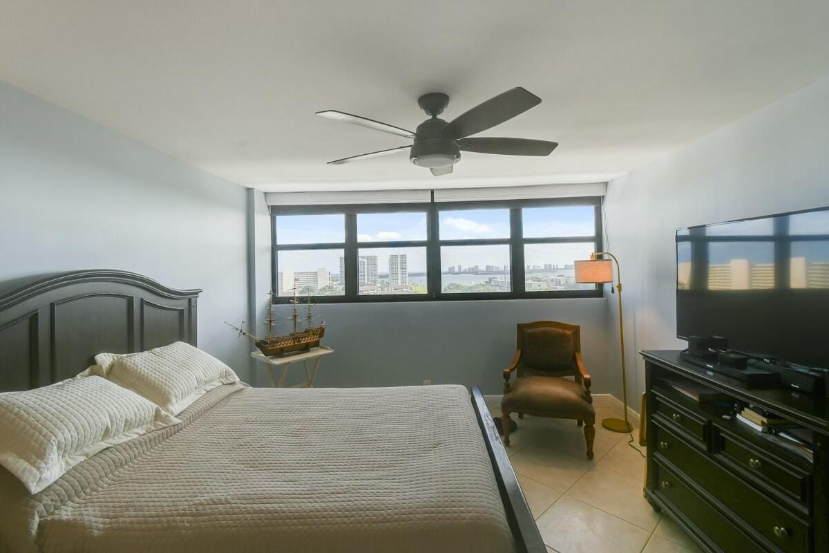 336 Golfview Road Ph05, North Palm Beach, FL 33408 photo 17