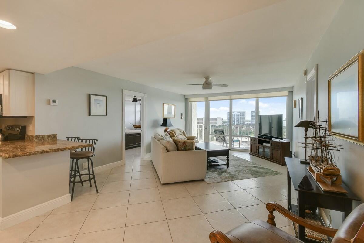336 Golfview Road Ph05, North Palm Beach, FL 33408 photo 6