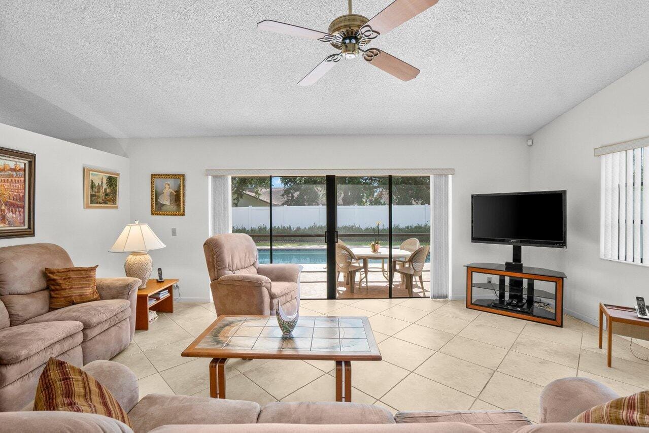 21820 Beachnut Drive, Boca Raton, FL 33433 photo 9