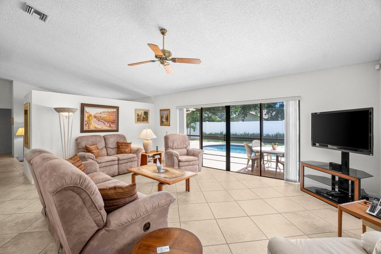 21820 Beachnut Drive, Boca Raton, FL 33433 photo 10