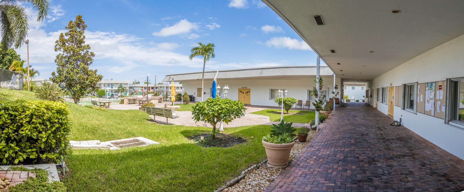 3040 Lake Osborne Drive 106, Lake Worth Beach, FL 33461 photo 13