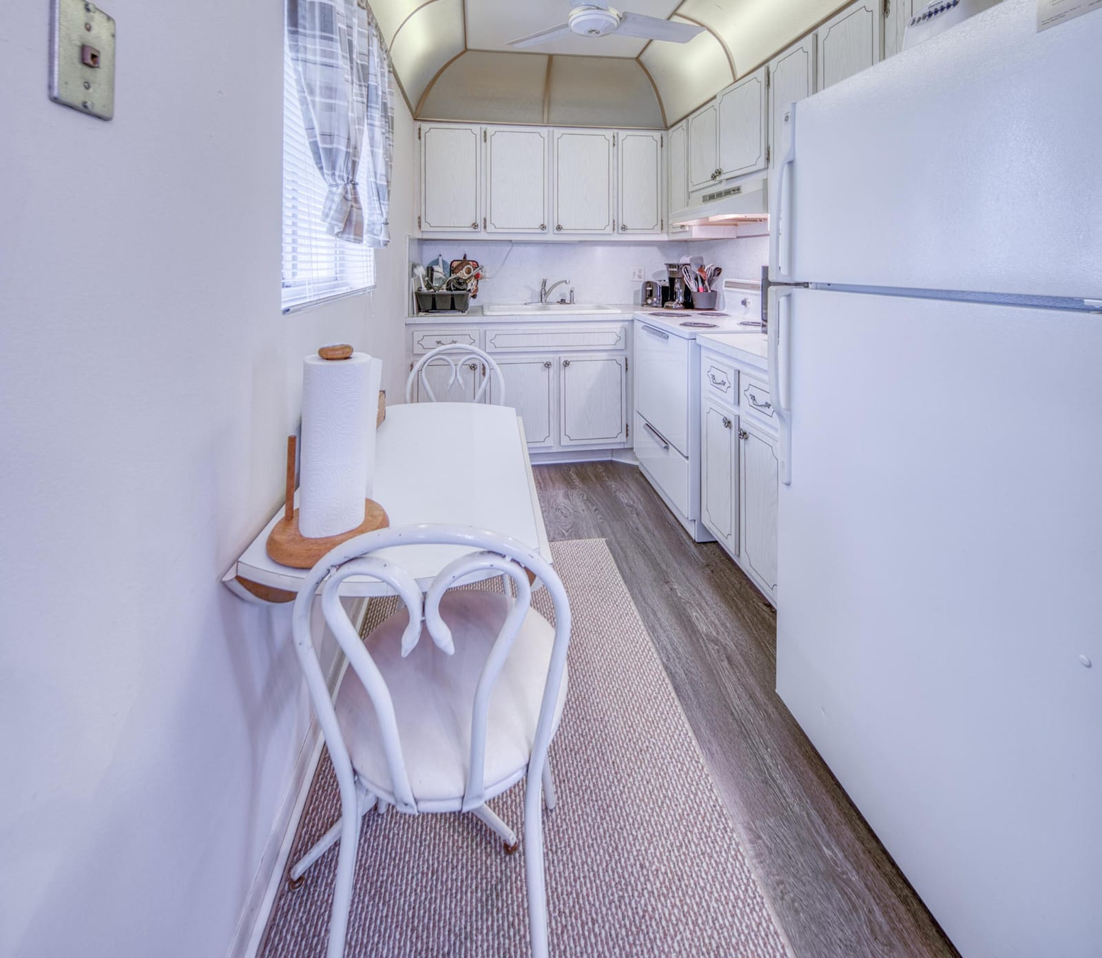 3040 Lake Osborne Drive 106 — photo 5