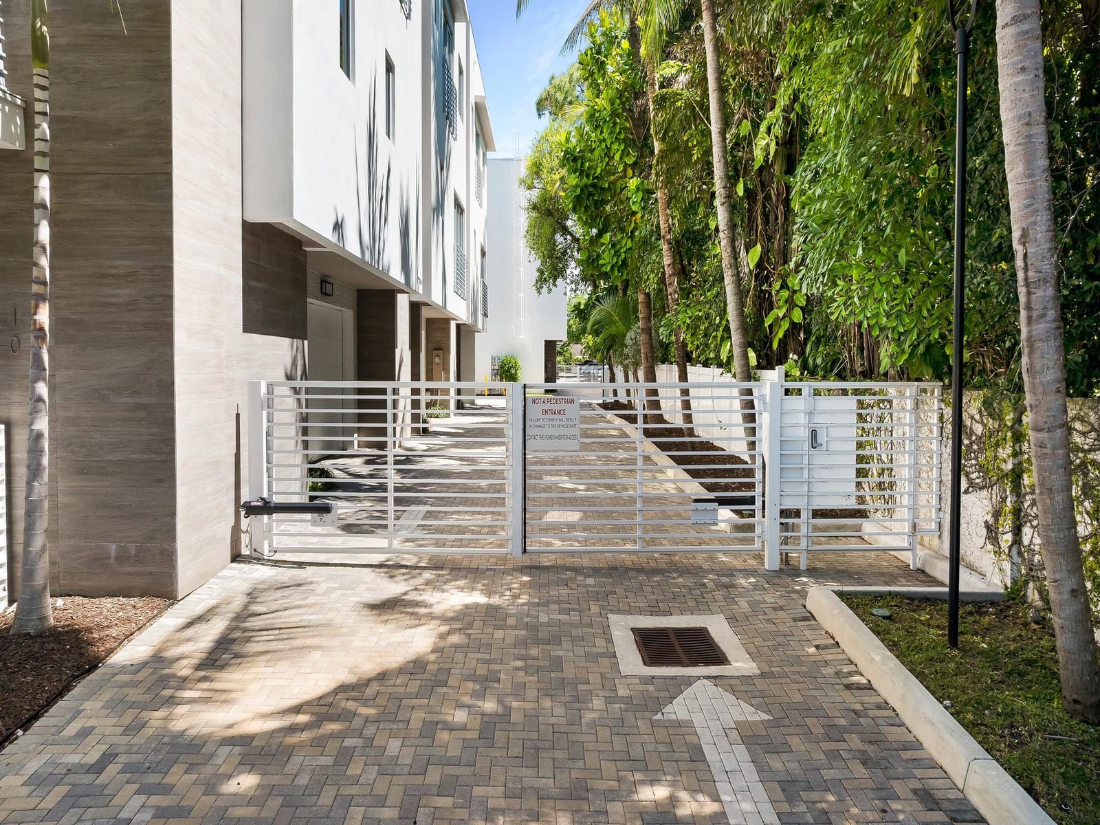 12 SE 10th Avenue, Fort Lauderdale, FL 33301 photo 11