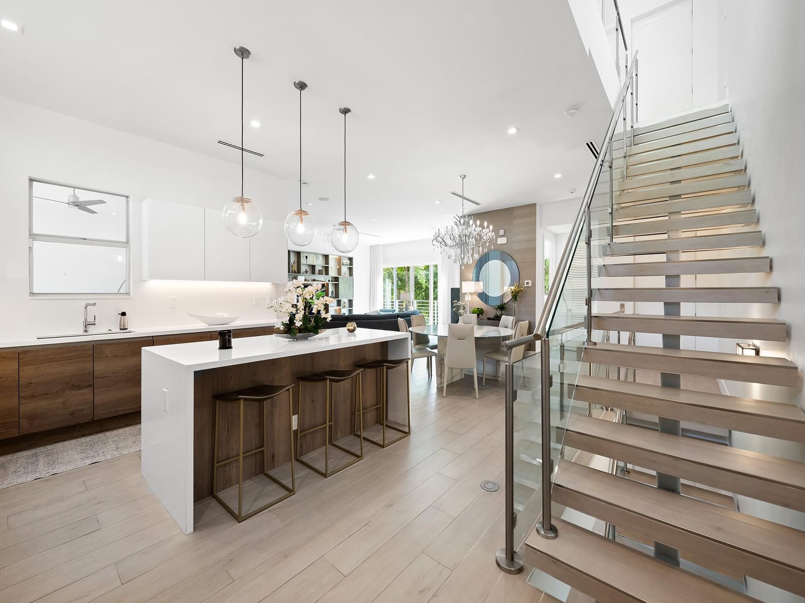 12 SE 10th Avenue, Fort Lauderdale, FL 33301 photo 6
