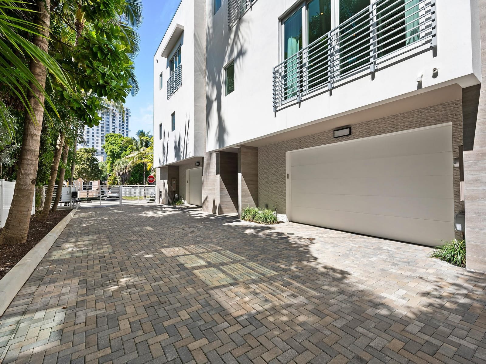 12 SE 10th Avenue, Fort Lauderdale, FL 33301 photo 10