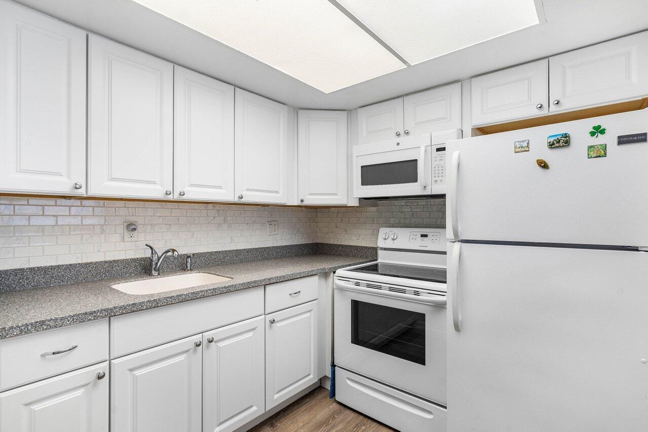 2929 SE Ocean Boulevard 1068, Stuart, FL 34996 photo 8