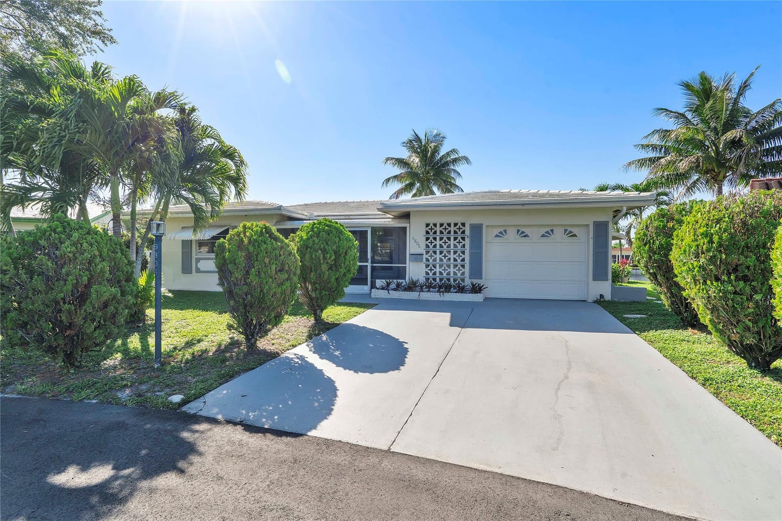 6806 NW 59th Street, Tamarac, FL 33321