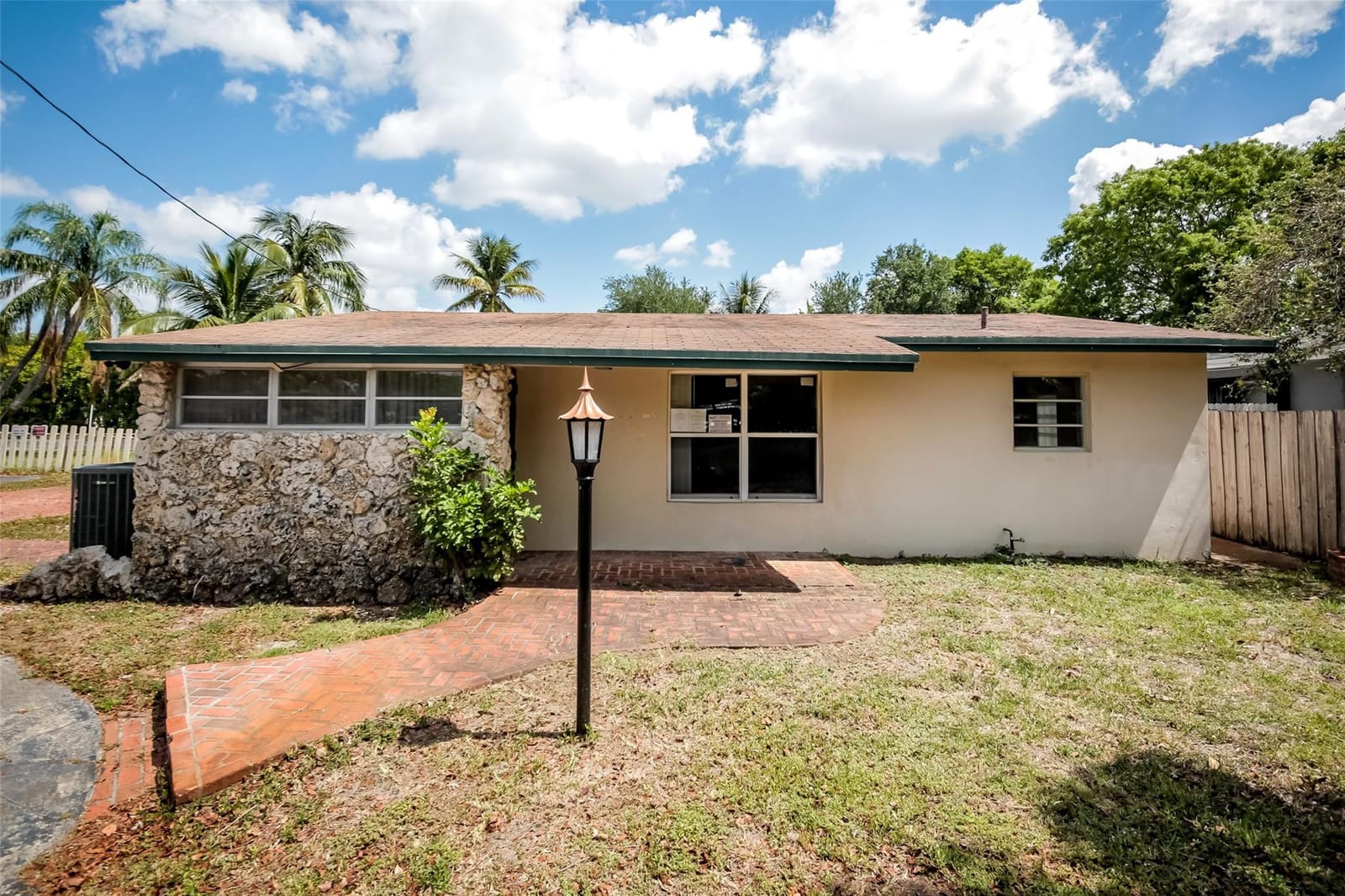 871 SW 10th Street, Pompano Beach, FL 33060